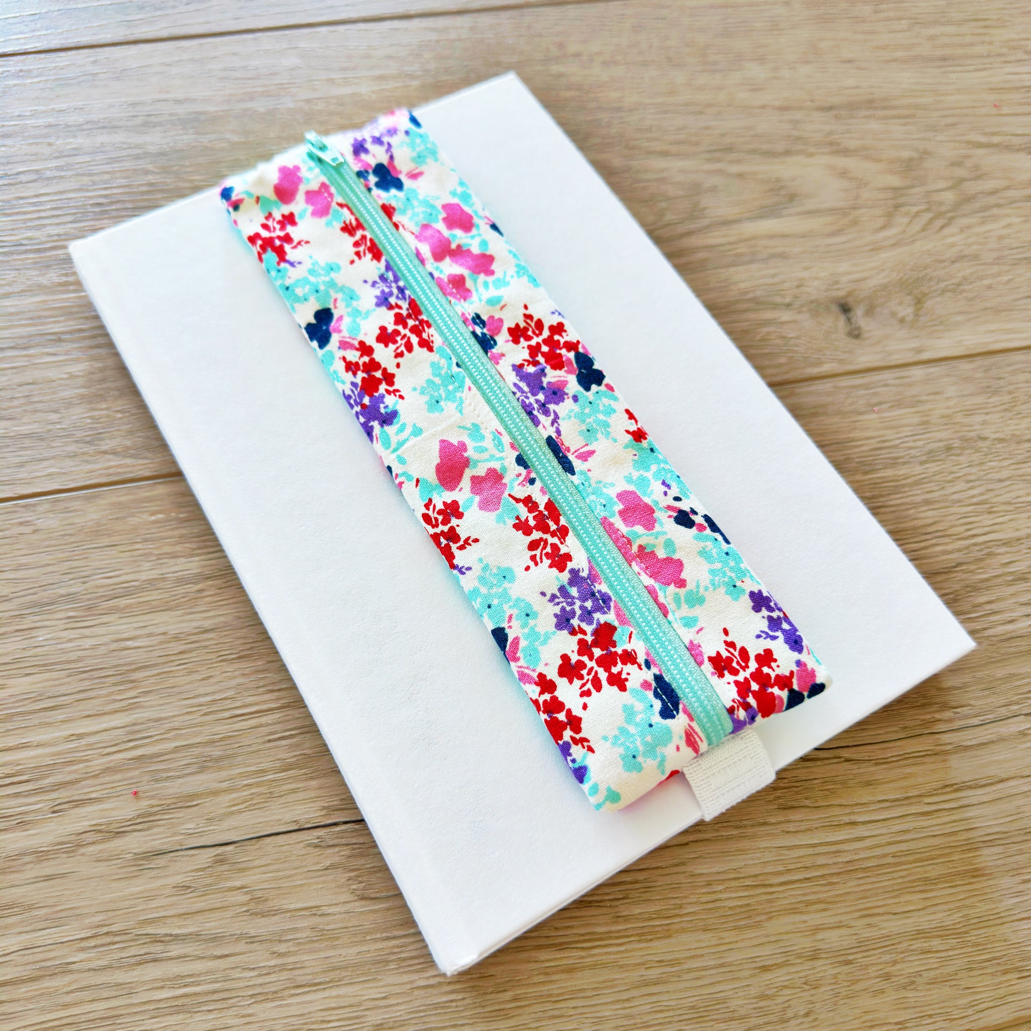 Paint Floral B Large Book Band