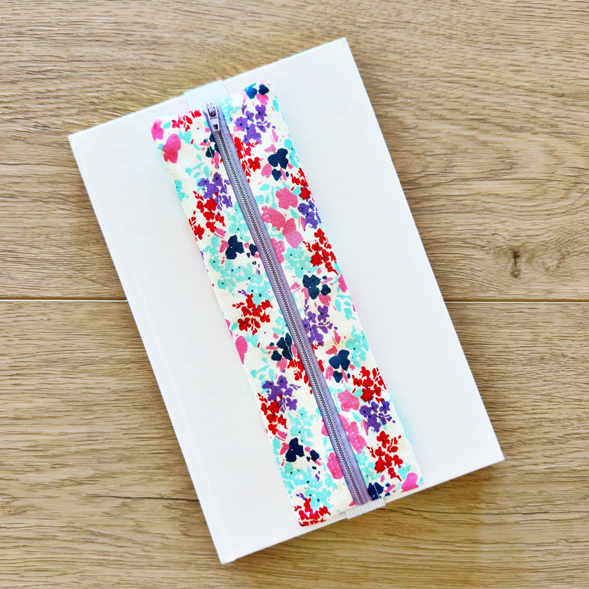 Paint Floral A Large Book Band