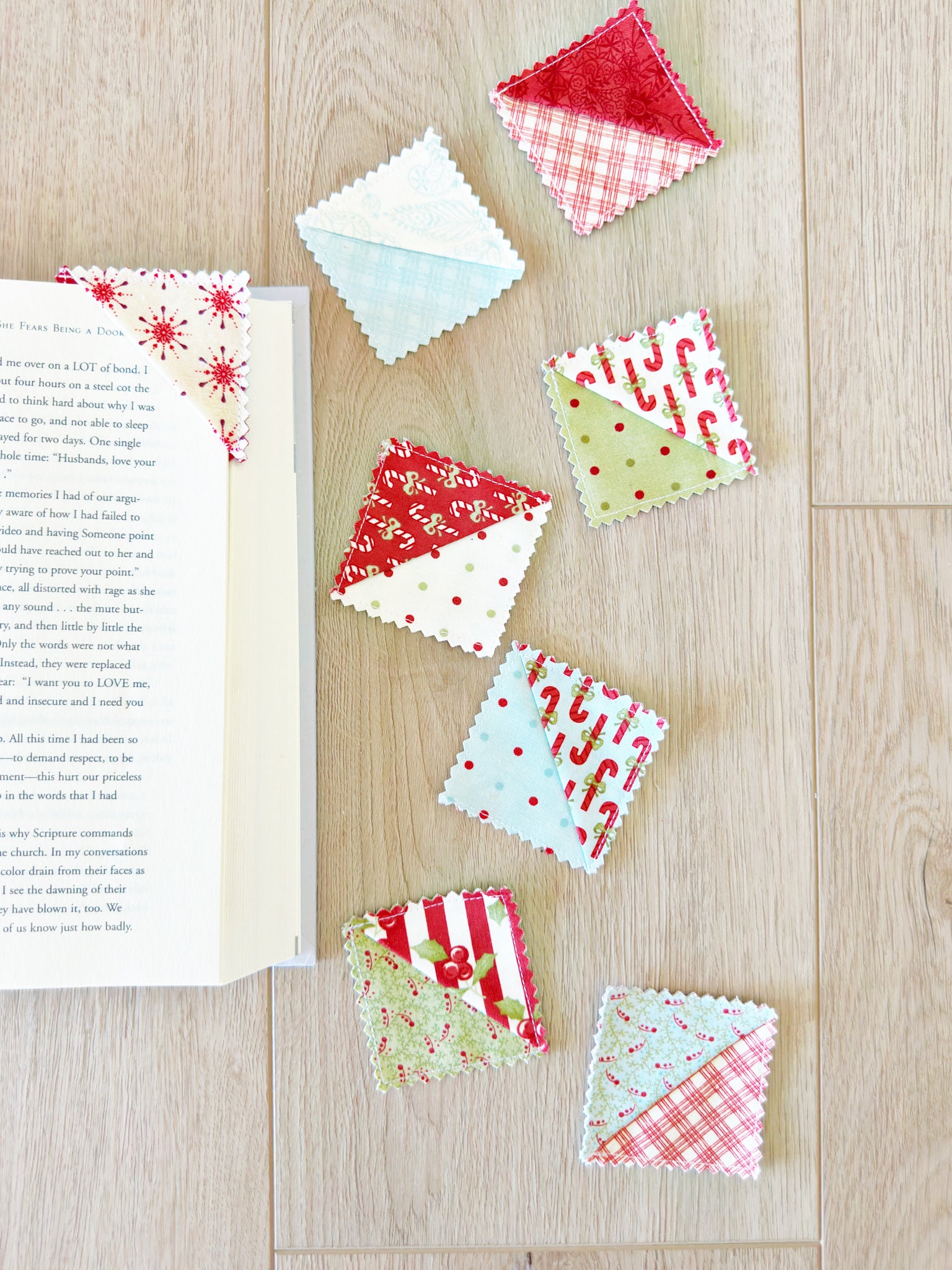 Candy Cane Corner Book Marks