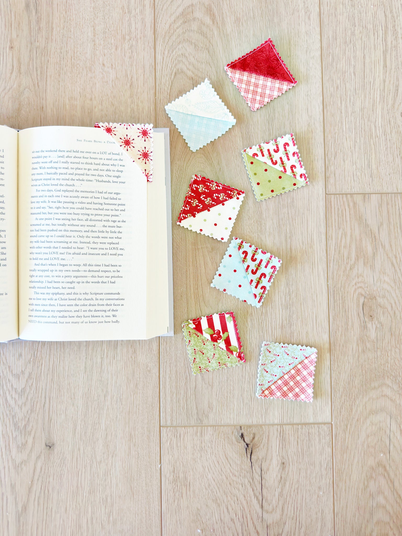 Candy Cane Corner Book Marks